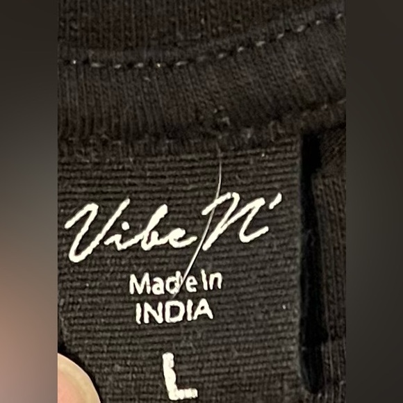 Vibe N’ Rolling Stones Americana Shirt - Picture 3 of 4